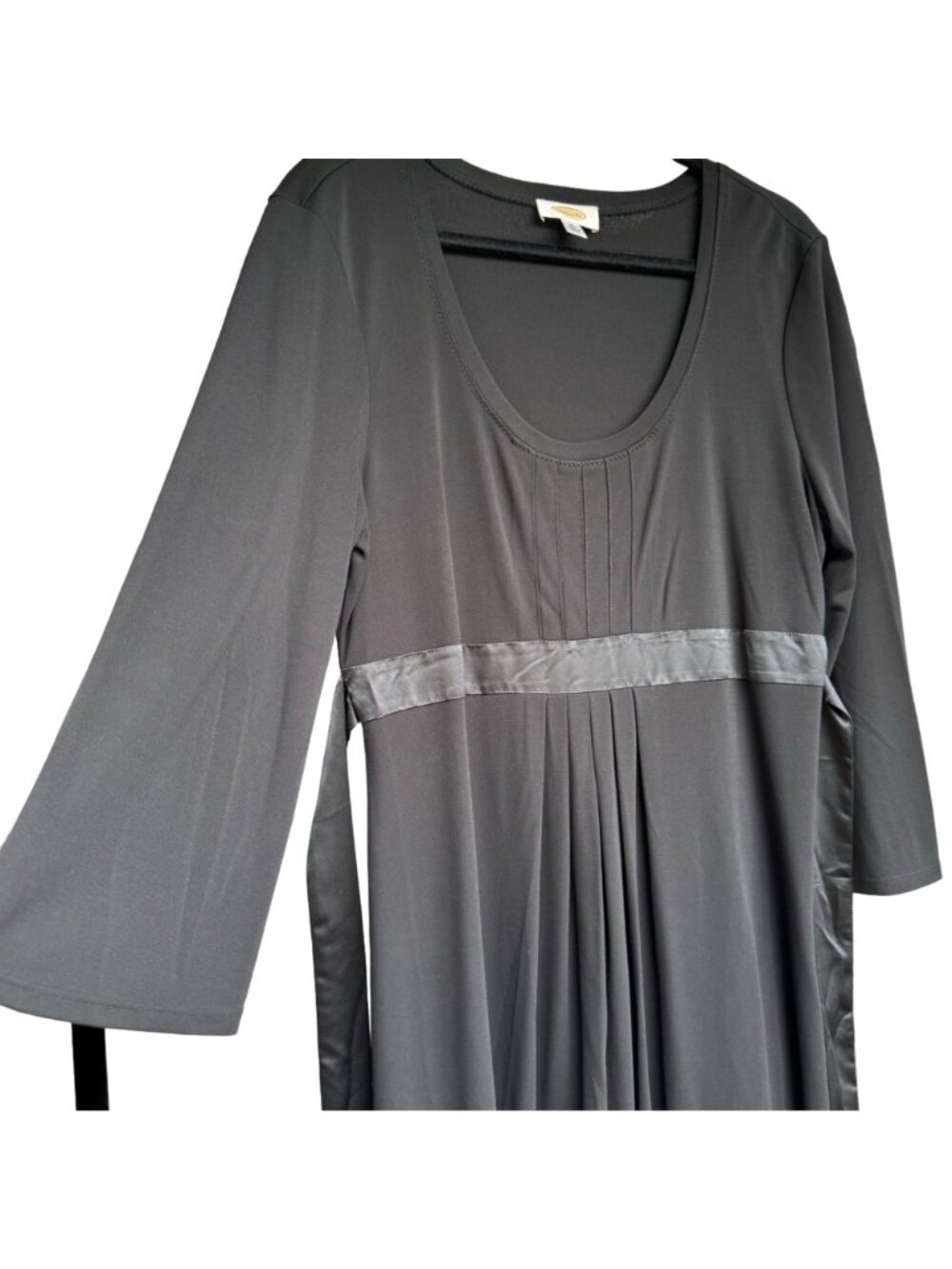 Talbots Black Tunic Top XL Long Sleeve Ribbon Belt & Pleated Deep Scoop Neck New - Picture 9 of 10